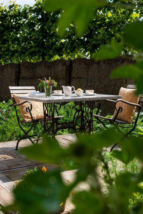 B&B Art.14 Morkhoven Exterior foto